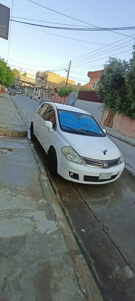 سلام عليكم
مكلف بلنشر
نيسان فيرسا امريكي 2010للبيع 
رقم نينوى بسمي 
تبريد ثلج 
كير اوتوماتيك
مكينة وكير شرط 
جامات كهرب قفل مركزي مرايا كهرب تحكم سرعة
بيها قطع صبغ ابيعك حزام السونر مرفق بلمنشور
تريد تحويل تريد وكالة
السعر ٦٨
وبيها مجال بسيط 
مكان موصل 
***********
