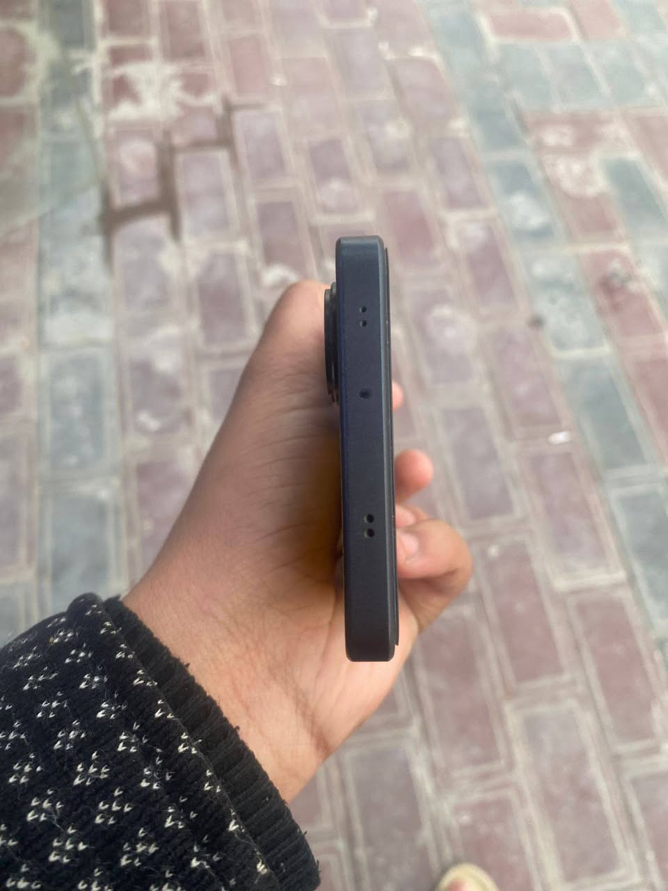 سلام عليكم 
بوكو x7برو جديد للبيع صار شهر من اشتريته الوصل موجود غراضه كامله و اصليه شخط مابي نضافه 100٪ كامرته فول ذاكرته 512 الجهاز امفول للأخير تجي و تفحص يله تأخذه مكفول كفاله عامه من كلشي  مكاني كربلاء حي الوفاء رقمي*********** كربلاء, العراق
