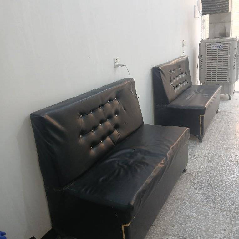 للبيع ميز حلاقة رف وتعليك عدد ٢
 مرايا عدد ٢ قاطع جام
مغسلة
قنفات ٢
كرسي حلاقة ١
السعر ٧٥٠ وبي مجال 
بغداد الخطيب الزراعي شارع خولة الاتصال على الرقم واتس اب فقط 
***********
