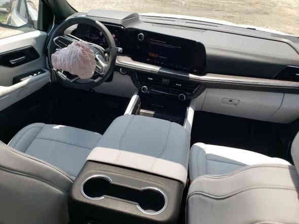 *بإمكان التخريج بكتاب شهداء*

*شوفـــرتاهـــــو موديـ2025ـل*
*السعر510$مصلح فول بانوراما*
بدون كمرك 

ترهم شهداء 
حجز عربون نصف المبلغ

معرض الـحمدي لتجارة السيارات 
عبدالله الـحمدي *********** 

رابط كروب الواتساب https://chat.whatsapp.com/CYMtsPtDNcAKnl2YmnTrFT?mode=ems_copy_h_c
