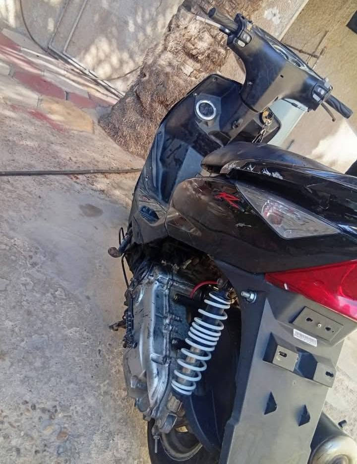 السلام عليكم دراجه ثعلب للبيع سعر الدراجه 350 بيها مجال للشراي مكان الدراجه بغداد الدوره شرايه اتصل ***********
