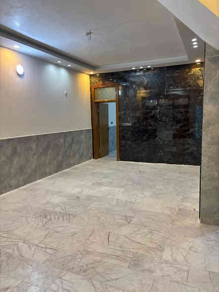 السلام عليكم🏠 دار للبيع المساحه 130 متر حي المكرمه منطقه 8000 بناء جديد درجه اولى🏗️ طابقين يحتوي الطابق الاول🌟 على غرفه وصاله واستقبال ومطبخ وصحيات عدد اثنين الطابق الثاني✨ يحتوي على ثلاثه غرف وصاله وصحيات مجموع غرف البيت: 4 السعر 178 مع المجال للاستفسار اكثر زورونا موقعنا مكتب الرشيد او الاتصال بالرقم التالي 
***********
