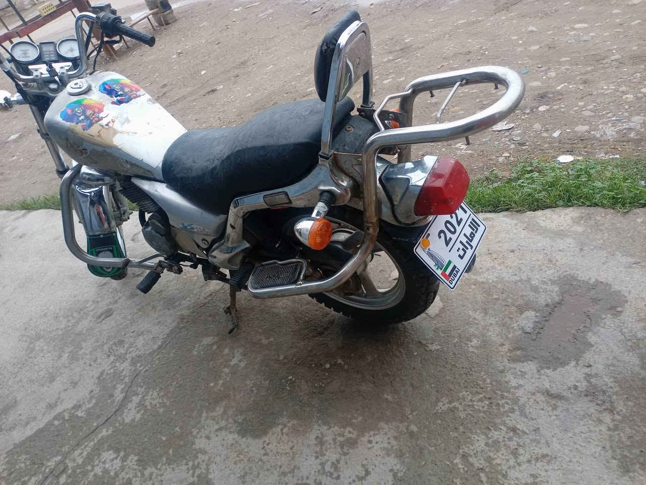 سلام عليكم دايلم للبيع السعر ٤٠٠ رقم الهاتف ***********
