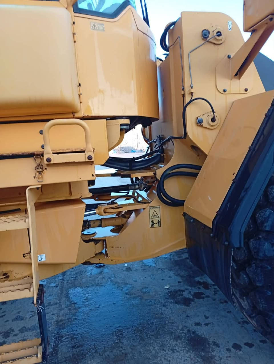 للبيع - بۆ فرۆشتن دخول جدید شیمالی
———————
عفار  : VOLVO
حجم : L90D
موديل : 2002
مکان   :اربیل قضا ٕخبات معرض باران
—————————
بۆ زانیاری زیاتر پەیوەندی بکەن بەم ژمارە تەلەفۆنە 

***********
***********
