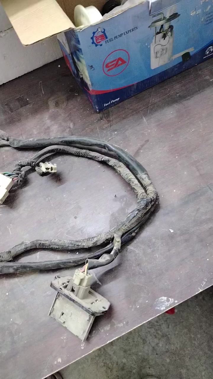 العنوان بغداد تقاطع درويش ***********
