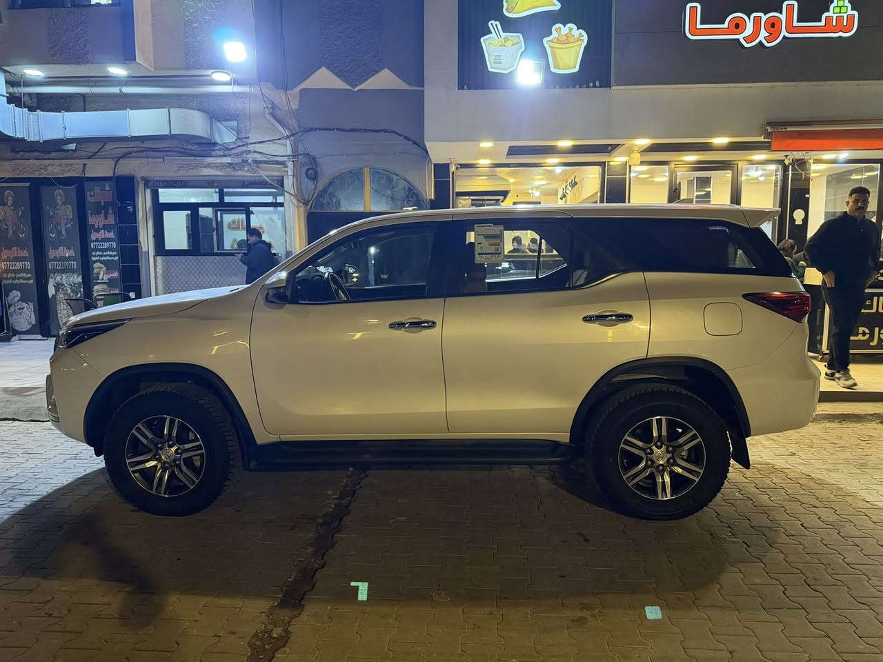 فورجنر 2024  4 سلندر للبيع  ماشيه 25 بسعر 305 وبيها مجال حگ الجيه موجودة بغداد.
***********

