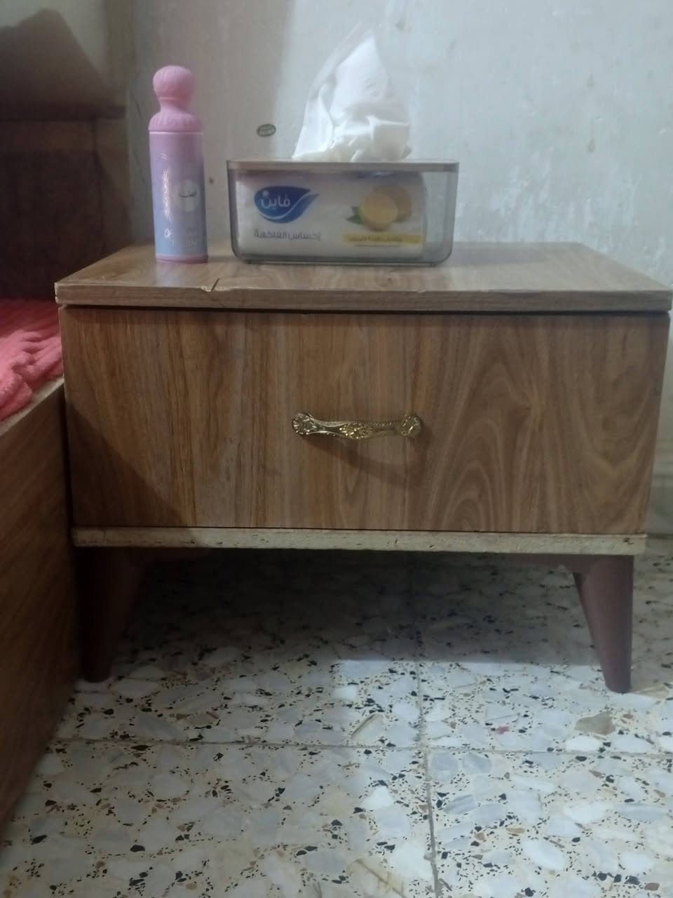 غرفه نوم نفرين 5قطع سعره 275ويا دوشك  بغداد
***********

