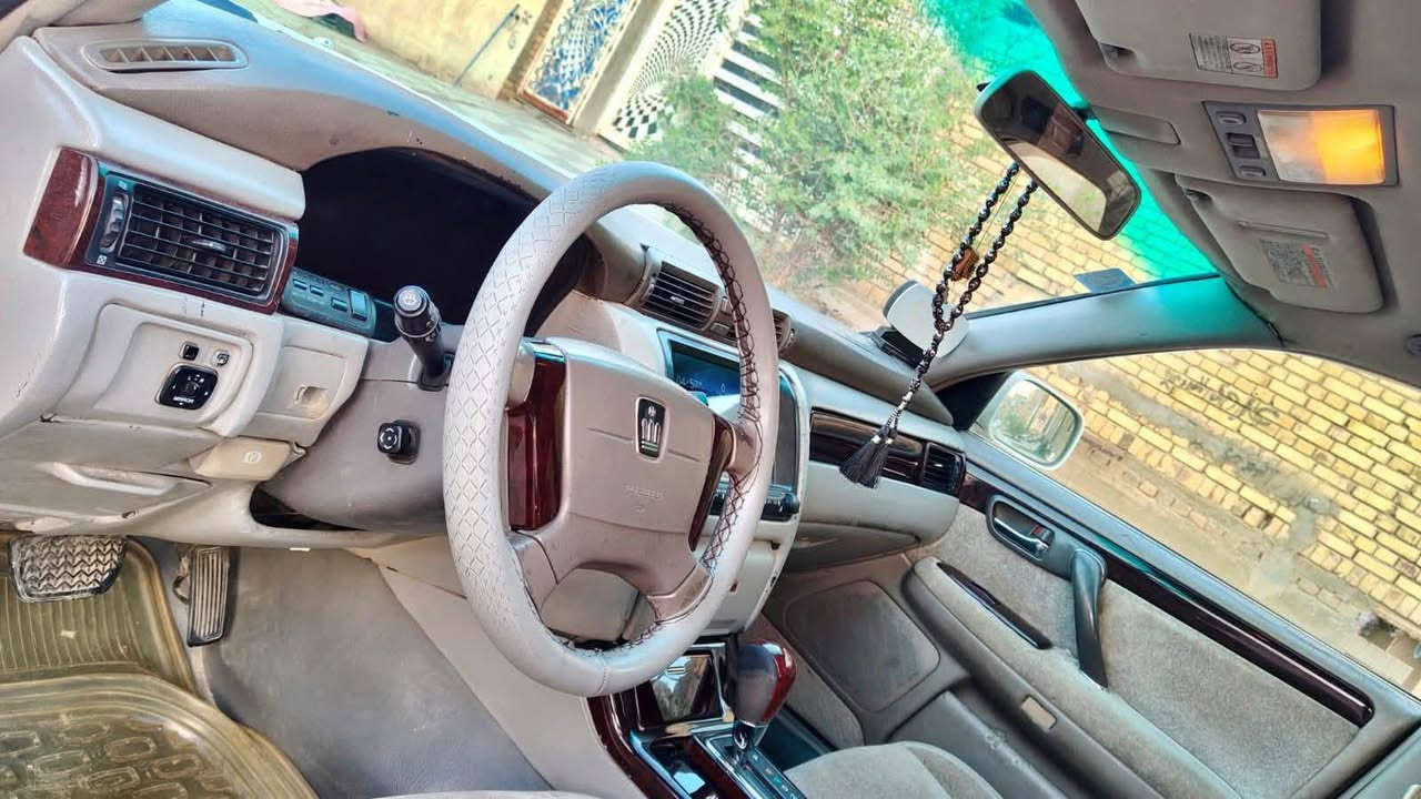 السلام عليكم 
ملكه موديل 2000 محرك ففتي شاصي 175 تحويل ثاني يوم رقم ذي قار انكليزي بيهه صبغ حزام اثر ضربات وطخات مكفوله من العيب الشرعي لا كص ولا نقل جثه محرك وكير وتبريد خير من الله حداديه 70 % السعر 115 وبيهه مجال للطيبين مكاني ناصريه مركز للاستفسار على هذا الرقم ***********
