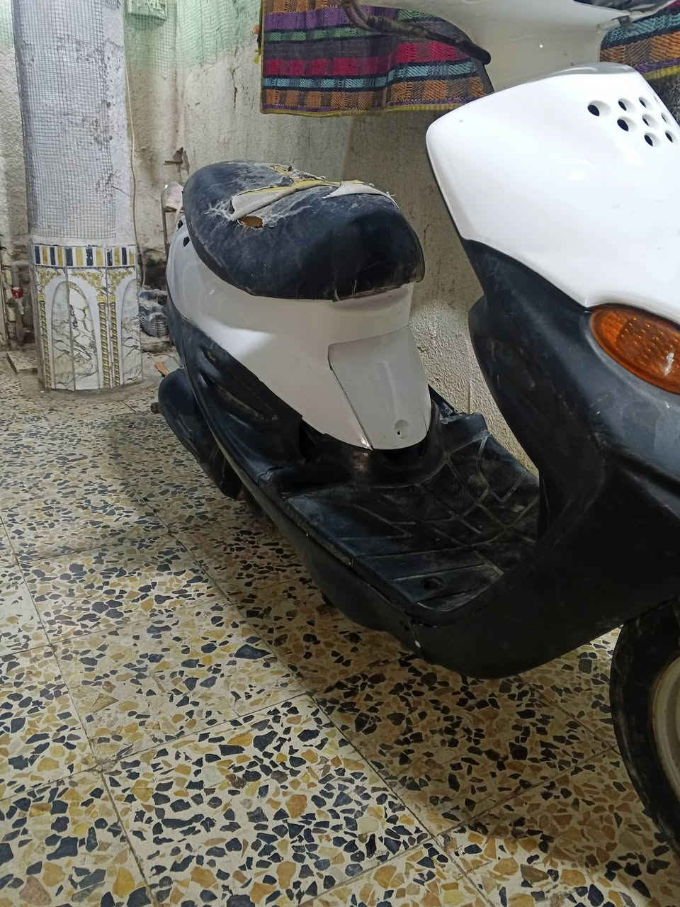 سلام عليكم دراجه ام تسعه عوزه كبريتر نضيفه 
سعر 150 بيه مجال قليل الرقم***********
