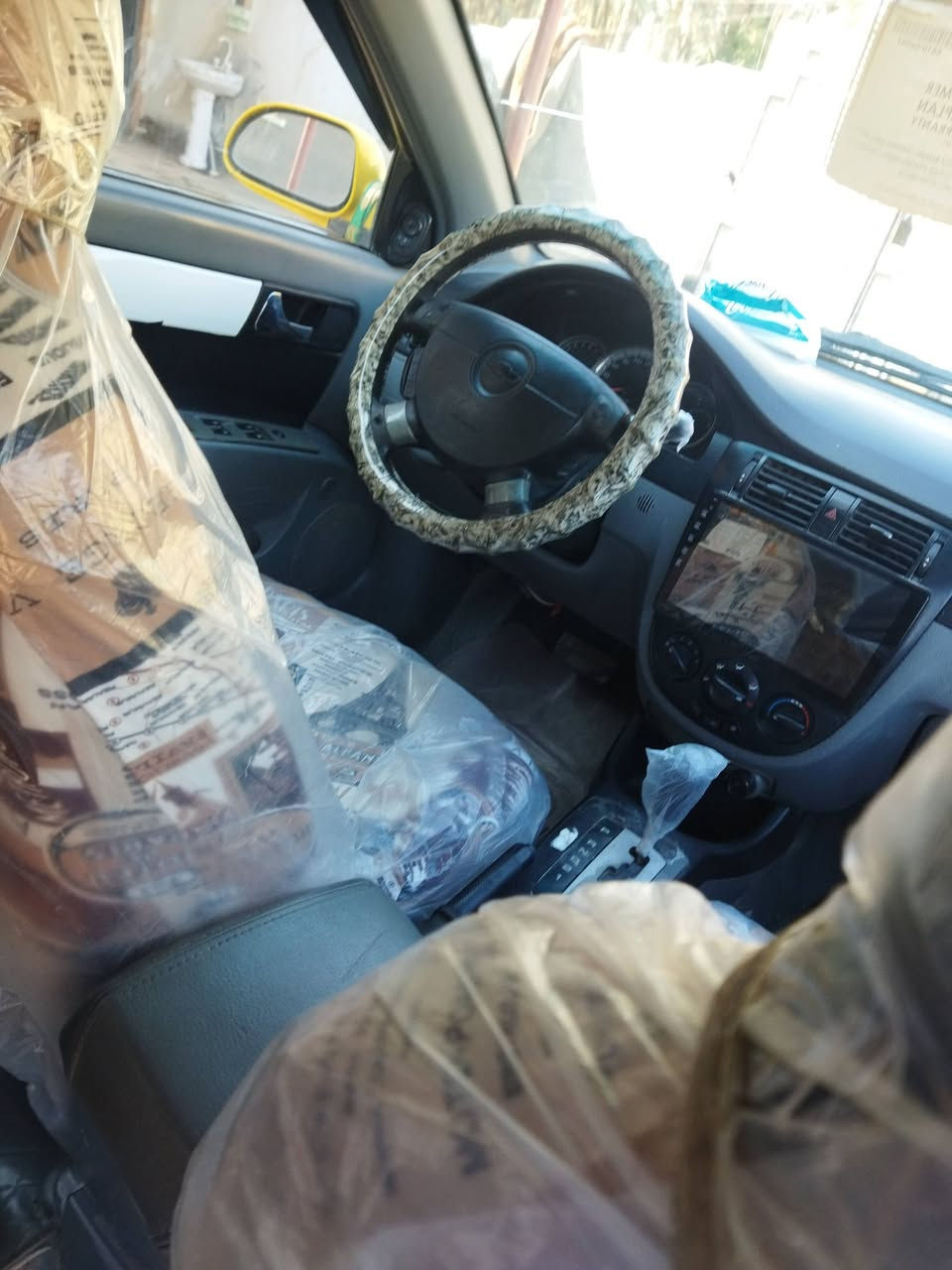 اوبترا2012 للبيع
سياره جاهزه من كلشي + كير اوتماتيك  ++ خليجي محرك1600 مسكر رقم بابل-  السعر65 وبيه مجال     المكان بابل للاتصال. ***********
