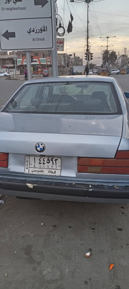 سيارة بي ام دبليو موديل ٩٣ للبيع السعر ٥٠ ورقة وبيه مجال المكان مدينة الصدر الاتصال *********** صاحبها الشرعي في كربلاء ورقمها كربلاء
