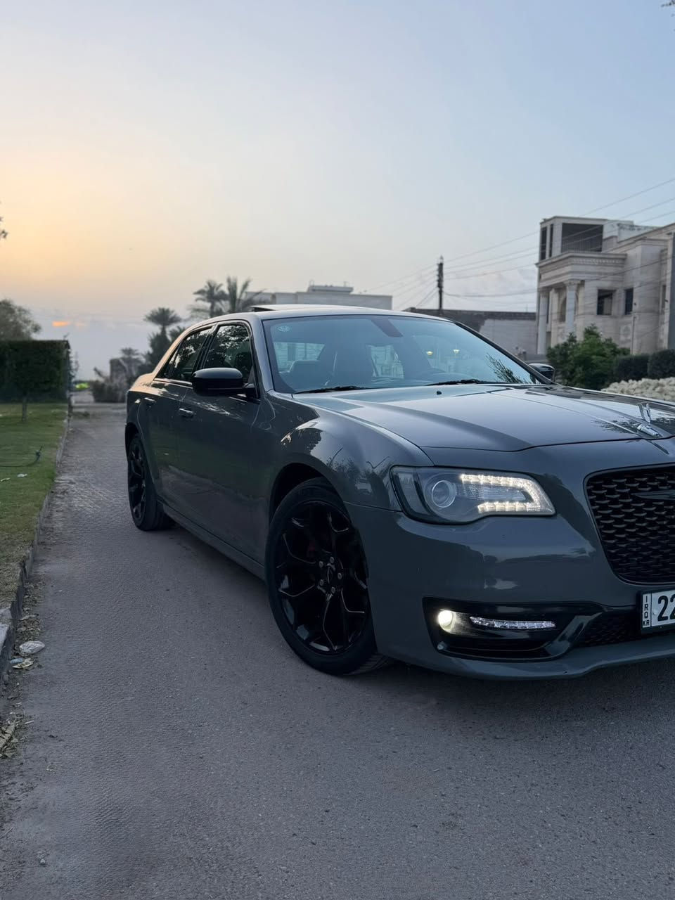 السلام عليكم
اوباما : 2018 S .اصل تو ويل  (كندي) بجم عريض

العداد   :  (89m)

المحرك : V6 . 3.6L . كير ومكينه كفاله

كلين تايتل بيها صبغ الدعاميه الاماميه فقط  

(رقم اربيل بأسمي )

المواصفات :

*  پانوراما . 

*  مصابيح امامية زنون مع LED .

*  ويل قياس 20 أنج . بلادي

*  شاشه كبيرة مع نظام ملاحة نفكيشن GPS 

*  سستم صوت الپاين مع دمام بلجنطه   

*  مقاعد أمامية كهربائية عدد 2 . 

*  مقاعد أمامية تبريد وتدفئة .  

* كير ماوس 

* تشغيل عن بعد 

* شفتات ستيرن  

* كاميرا خلفيه دوارة 360

* دخول ذكي (بصمه)

سعر 25.000 وبيها مجال السياره كلش حلوه 

عنواني بغداد. حي الجامعه 

***********
