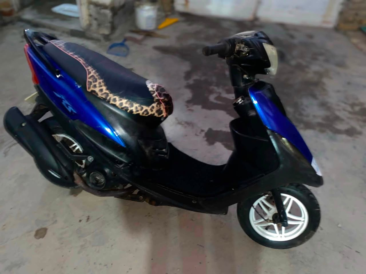 ماكس عدله بوش 56 كلجات رياضي عقل رياضي ويل كب وزن ثقيل مو اصلي بس وزن ثقيل  كلشي ما ناقصها نكره سلف محرك ما تسمع صوته لايت زنون بك لايت اربعه ولف مكاني محموديه سعرها 525 بيها مجال


**إذا كنت صاحب هذا الإعلان وتريد حذفه لأي سبب، رجاءا أرسل رسالة إلى الدعم الفني**