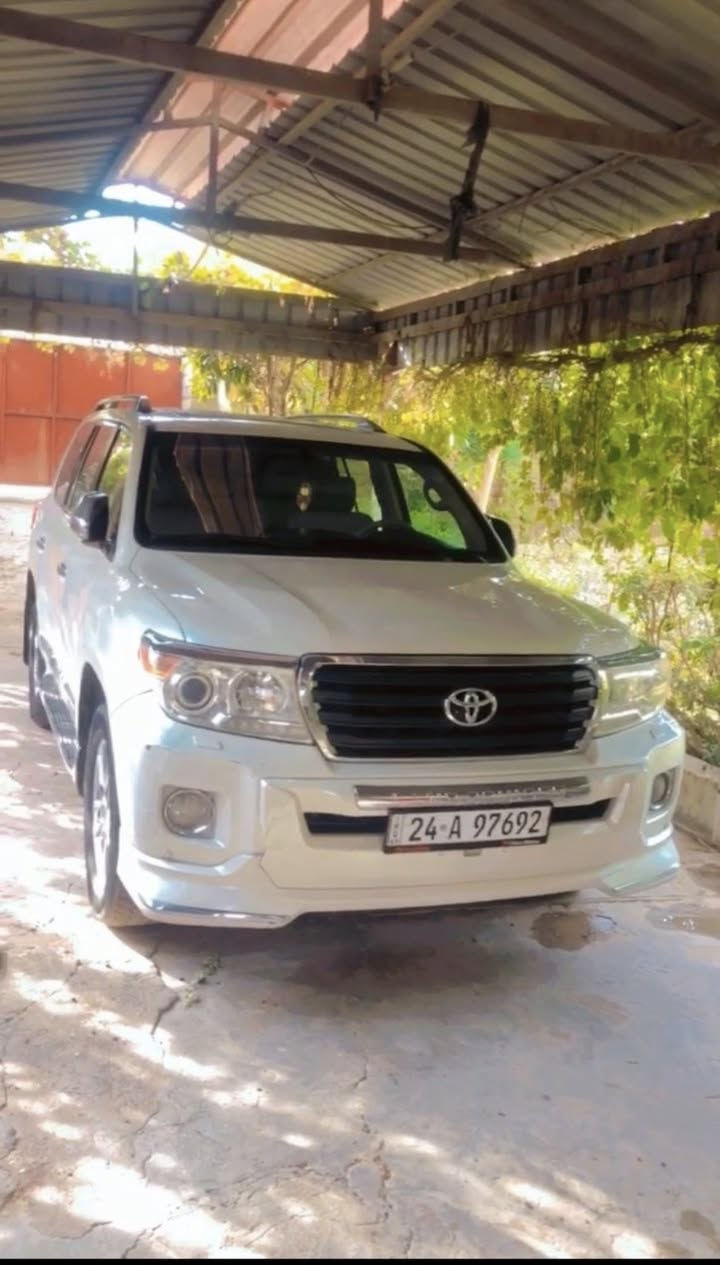 لانكروز موديل ٢٠١٢بريم ماشي ٢٦٥الف سياره رقم سنويه جديد كرير مكينه شرت مكينه مافتوح سياره بيهه نص قتعه جامل صبخ بيدون داخلي سعر ٣٣٥ورقه بيه مجال ***********
