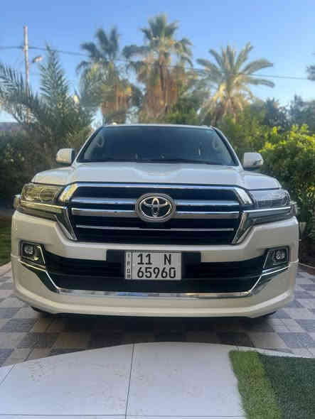 سلام عليكم تيوتا لاندكروزر.   لوك جديد ونضيف
موديل 2020

  كفالة عامة من كلشي وضع زيرو 
شركات

سيارا ماشيه  56

مواصفات سياره

فتحة سقف سلايت 

تشغيل عن بعد

كراسي جلد

كراسي كهرباء عدد 2 

دبل ماوس 

شاشة كبيرة وسط دشبول

٢ ايرباك

سستم صوت

اشاير ترحيب

٧ راكب

هوك سحب خلفي 

حساسات أمامية وخلفية وجوانب

لايت اسود 

لايت زنون 

سبايدر لكزز

كشاف لايت ضباب 

ويل كروم حجم ٢٠

سياره رقم بغداد انكليزي 
العنوان بابل الشوملي 
السعر 545
 ***********
 
‏
