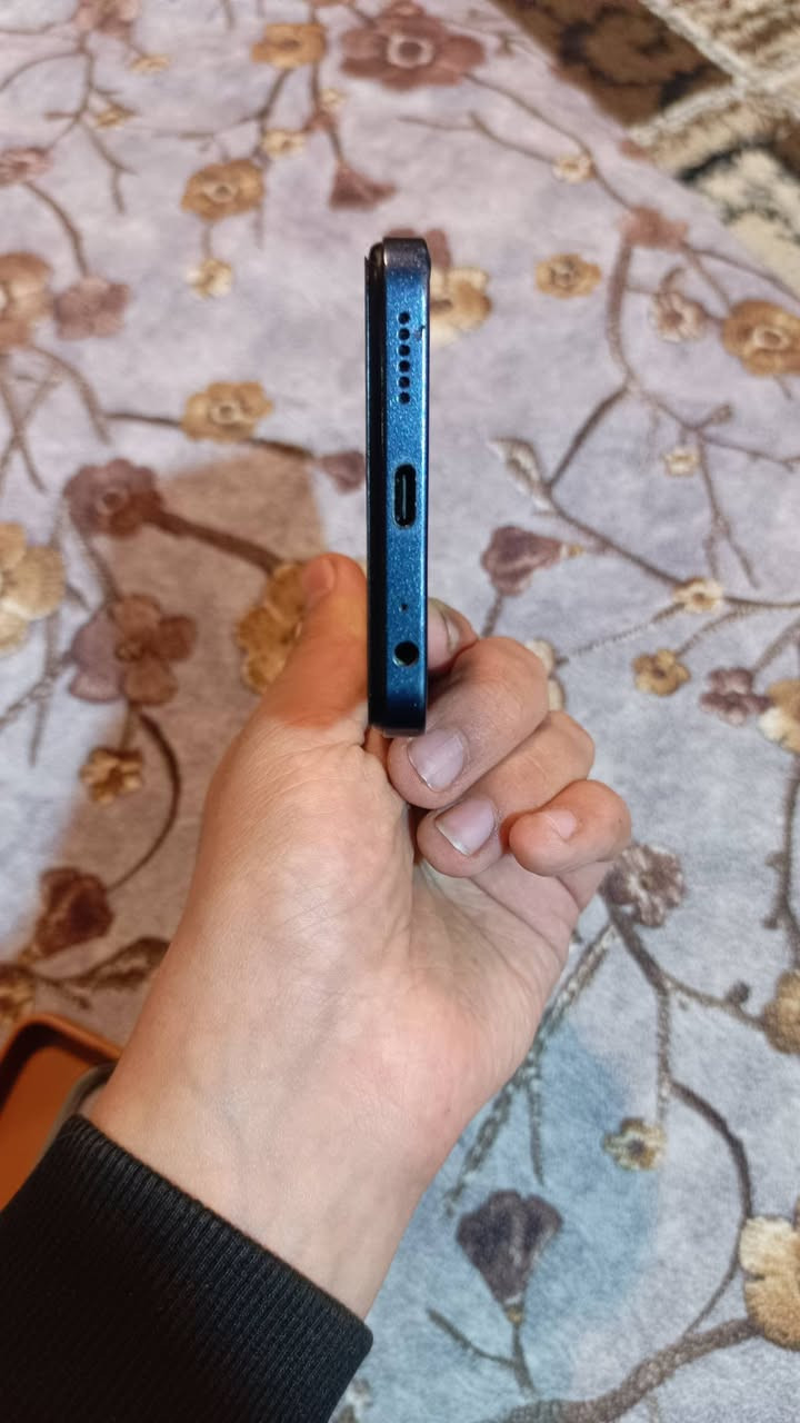 للبيع
انفنكس سمارت 8
جهاز نضيف مثل ما موضح بالصورة 
مستعمل 15 يوم 
64 كيكا 
 رام 3+3
السعر 75 وبي مجال


**إذا كنت صاحب هذا الإعلان وتريد حذفه لأي سبب، رجاءا أرسل رسالة إلى الدعم الفني**