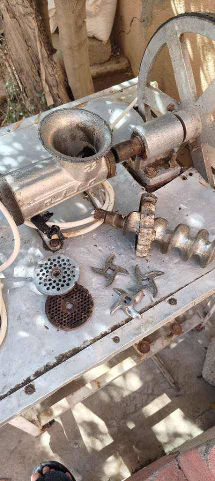 عندي مكينه ثرم للبيع كامل شرط شغال حجم 22 سعر 130بيه مجال


**إذا كنت صاحب هذا الإعلان وتريد حذفه لأي سبب، رجاءا أرسل رسالة إلى الدعم الفني**