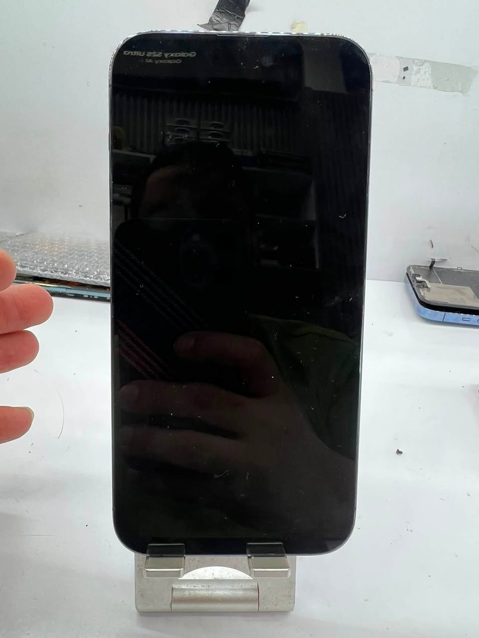13promax
مقفل ايكلود والحساب مالته وياه بس غير نشط .. شاشته اصلية وظهره مكسور سعره 250

14 promax
256
دبل  سيم
شاشته مكسوره سعره 450الف


**إذا كنت صاحب هذا الإعلان وتريد حذفه لأي سبب، رجاءا أرسل رسالة إلى الدعم الفني**