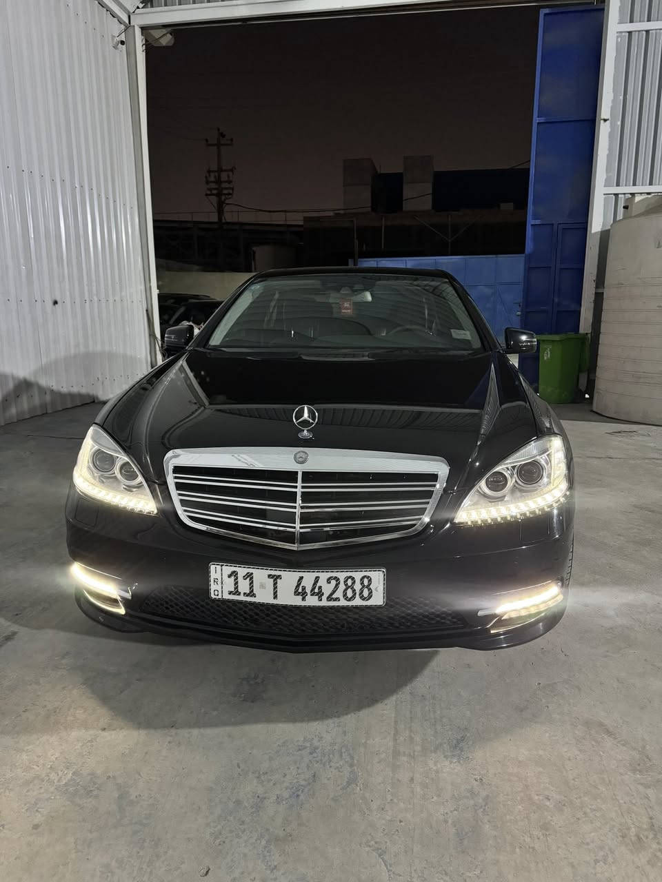 مارسدس S500 مديل 2012
سيارة مكفولة من الصبغ والضربة حتى الدعاميات وارد الماني مواصفات خاصه سيارة جديدة كلش مخزنه استعمال قليل بعدها بوضع الوكاله ماشيه 120 رقم بغداد مميز بسمي  للستفسار : ***********
