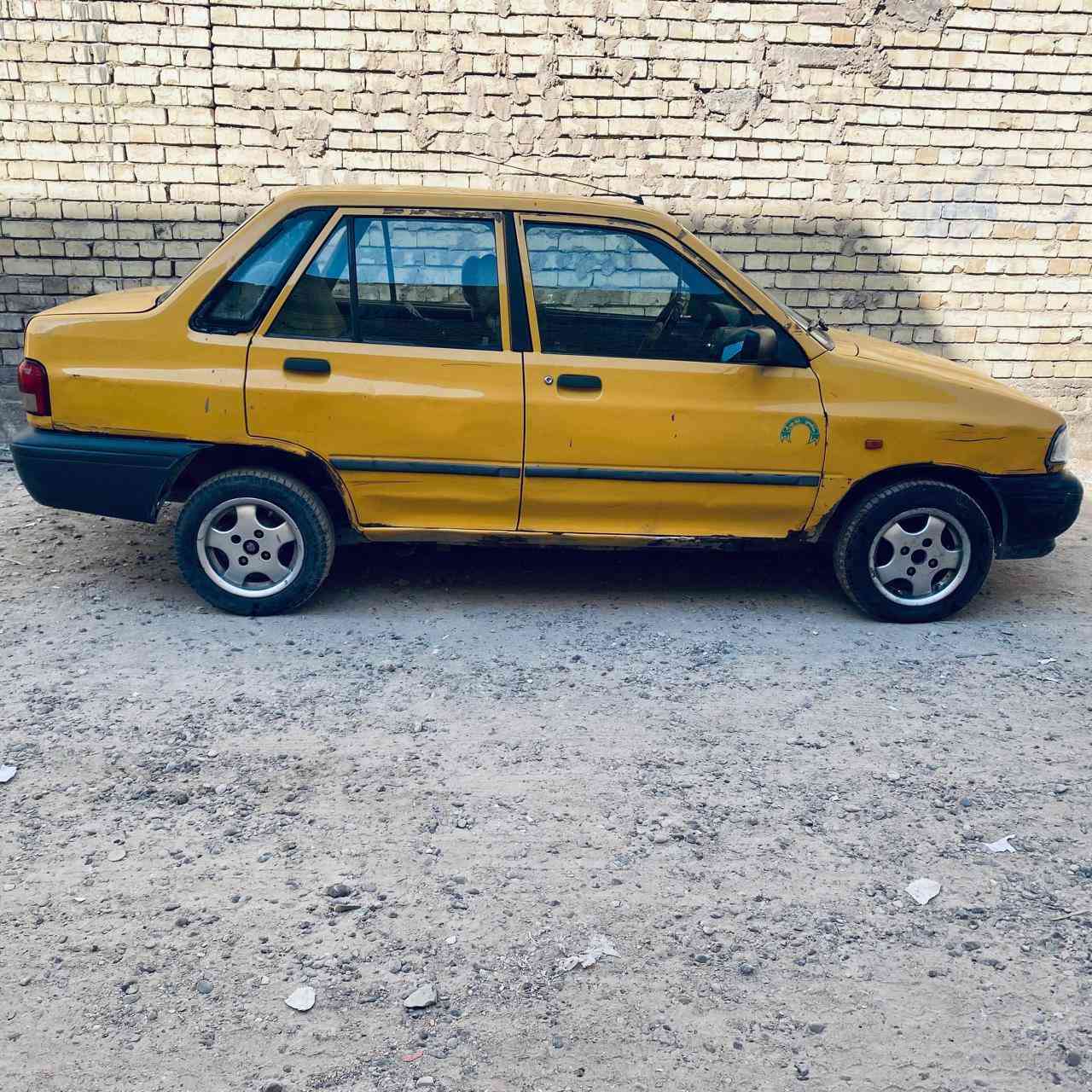 سايبا موديل ١٢رقم بغداد صدامي.باسمي مرور الكاظمية.كلج جديد .كير نظيف .تايرات نص عمر.باتري نظيف.كهربائيات شغالة .الجام كلة كامل .المكينة بيها خيط تبخير اي تبديل مابيها ولا صبغ .السعر ١٧ورقة .العنوان الشعلة شارع ابو الدهن.موبايل ***********
