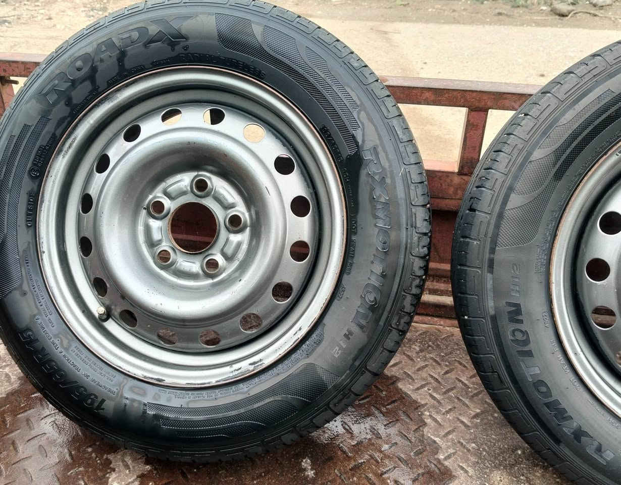 السلام عليكم
تخم ويل عادي جديد مع تايرات جدد بيهن زوج دلوب تايلندي وزوج صيني جديد وين اصحاب التكسيات يفيدكم 
حجم 15R65/195 انه فتحته من النتراء بيع فقط
السعر 200 
*********** 
ناصريه
