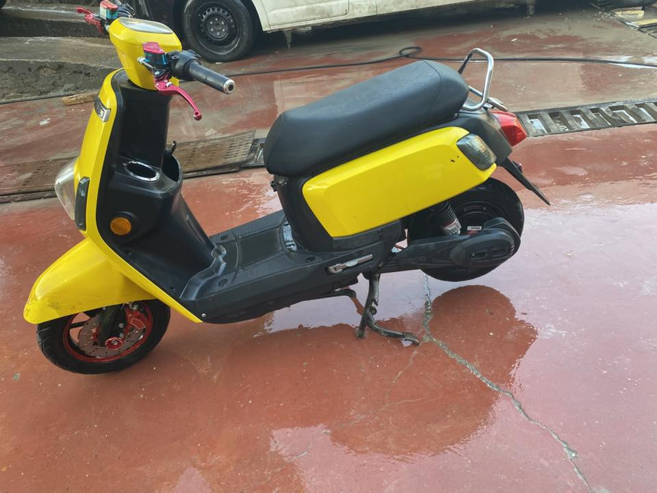 دراجة بوليس شحن ستة بطاريات تشغيل سويچ و بصمة / العنوان بغداد / الحبيبية/***********
