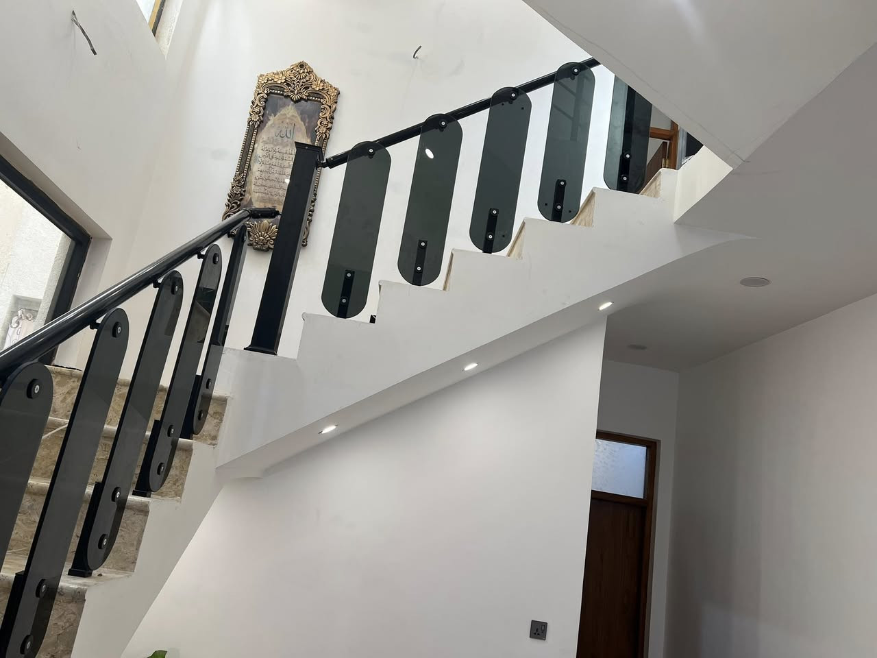 تحطيم الاسعار & انجاز العمل مدة يوم واحد فقط
ضمان العمل عشر  سنوات 💪
محجر مدور سعر المتر 35 الف 
سعر المحجر المربع المتر 65 الف
سعر الدنكه الكرستال 150 الف 
سعر الرمانه الديكور 3000 
سعر الدنكه الدائرية تنحسب متر 
الدنكة المربع 65 الف
***********واتساب
