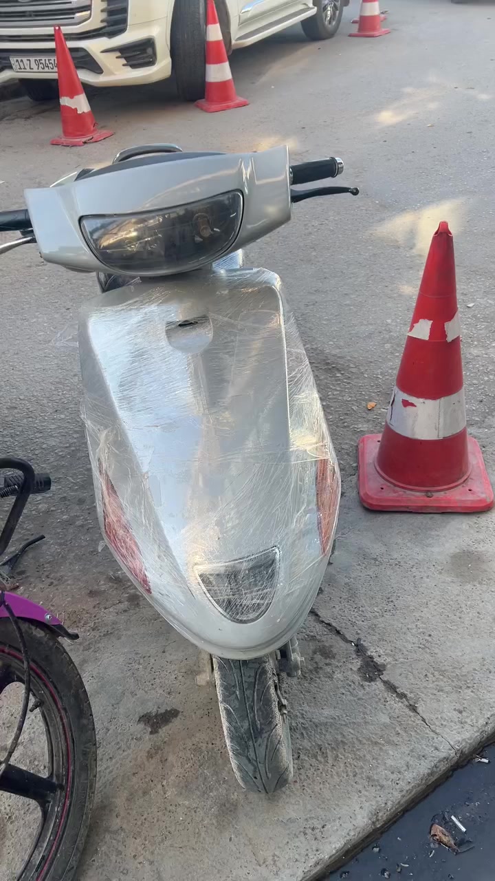 دراجه فراشه  حلوه ونضيفه كلش ومامفتوحه  دراجه ع ايدي لعنوان كوفه لسعر 500لتصال***********
