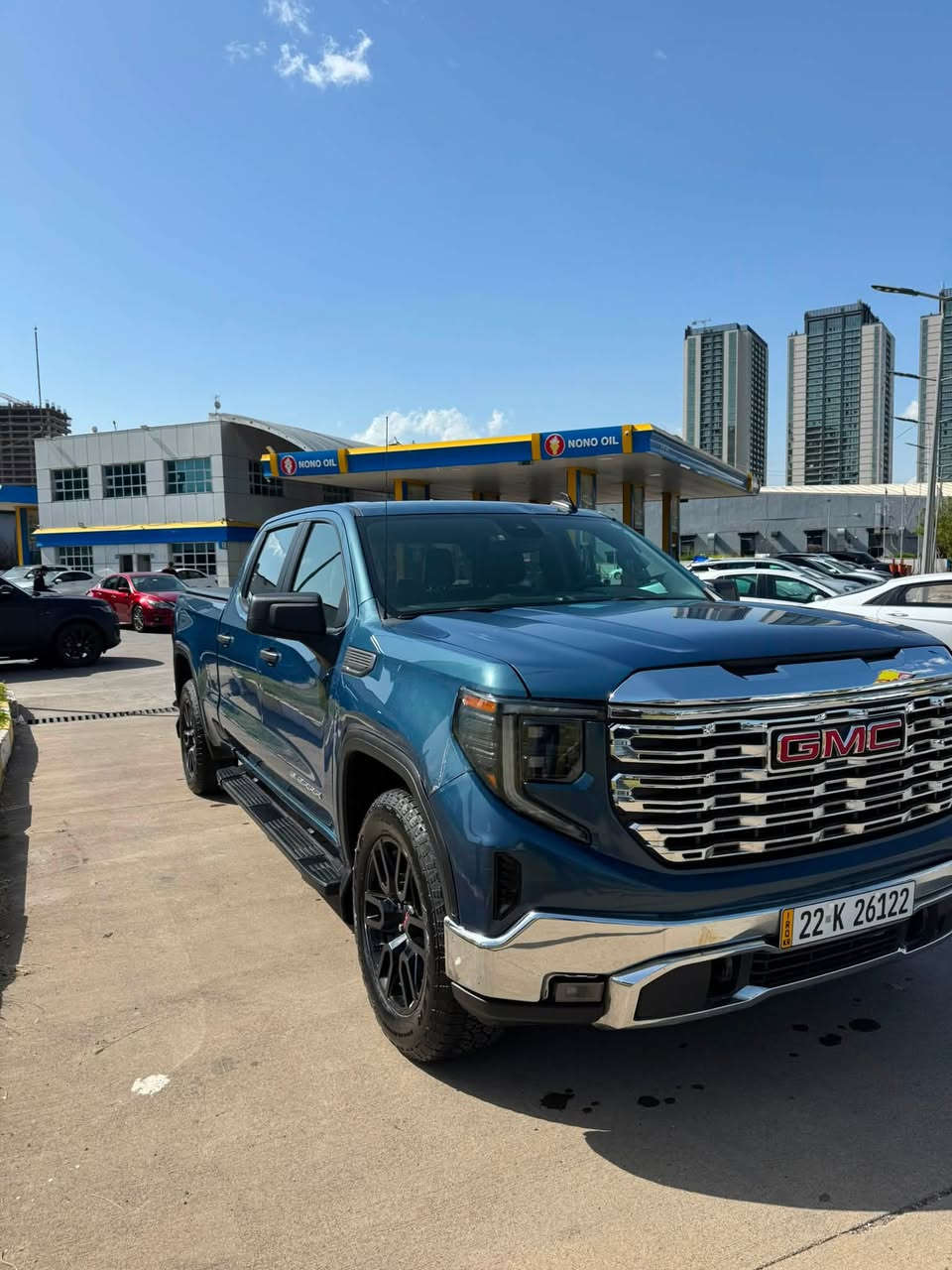🔥 للبيع GMC Sierra 2024  🔥
✅ موديل: 2024
✅ المحرك: 2.7 تيربو
✅ الدفع: رباعي (4×4)
✅ اللون: نيلي
✅ الممشى: 28,000 ميل
✅ وارد أمريكي
✅ تشغيل عن بُعد
✅ تشغيل بصمة
✅رادار امامي 
✅تحديد سرعة 
✅ نظام المساعدة على نزول المنحدرات
✅بريك بصمة 
🔹 الضرر: بونيت صبغ، راس الجاملغ تعديل فقط.بدون صبغ 
إرباك برده فقط 

📍الموقع: أربيل
💵 السعر: 27,900 دولار

السيارة بحالة ممتازة، جاهزة للفحص بأي مكان وللجادين فقط.

📞 للاستفسار أو المعاينة، التواصل على الخاص


**إذا كنت صاحب هذا الإعلان وتريد حذفه لأي سبب، رجاءا أرسل رسالة إلى الدعم الفني**