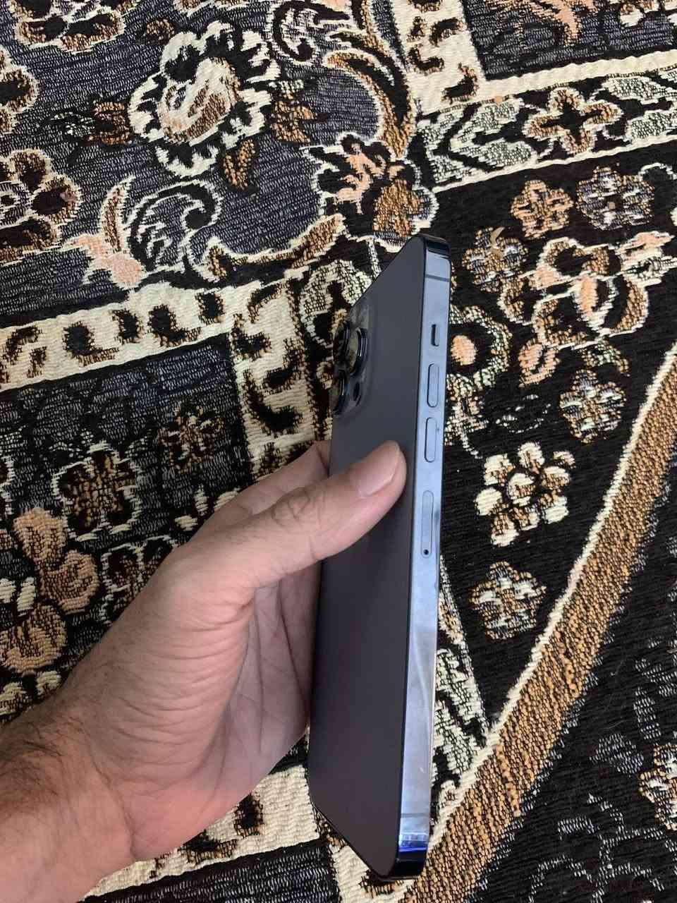 السلام عليكم جهاز 13 برو ماكس  جهاز مبدل كامرة خلفيه اني مبدلها بيدي يعني قطعه تطلع اصليه كلشي مابي غير كامرة كدام عينكم نضيف ذ128 
بطاريه 83 جهاز صرف مايصرف يخبل مستعجل ع بيعته ضرف صار عدي بالله سعرة 600 وبي مجال مكاني بغداد بسمايه 
*********** واساب موجود
