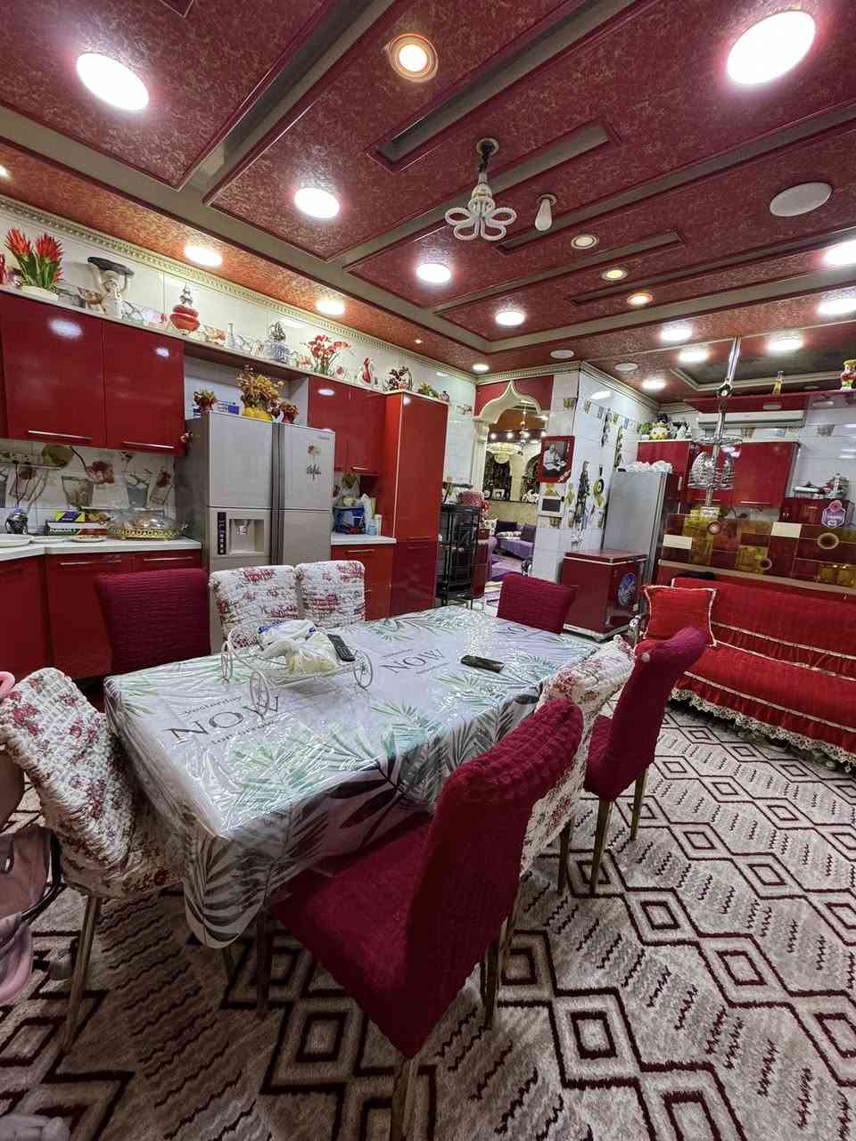 ‏بيت للبيع بمساحة 371 متر
‏حي القاهرة الضباط موقع مميز جدا

‏البيت بناء حديث وفخم  جدا ￼

التفاصيل آكثر يرجى الأتصال 

***********-***********
