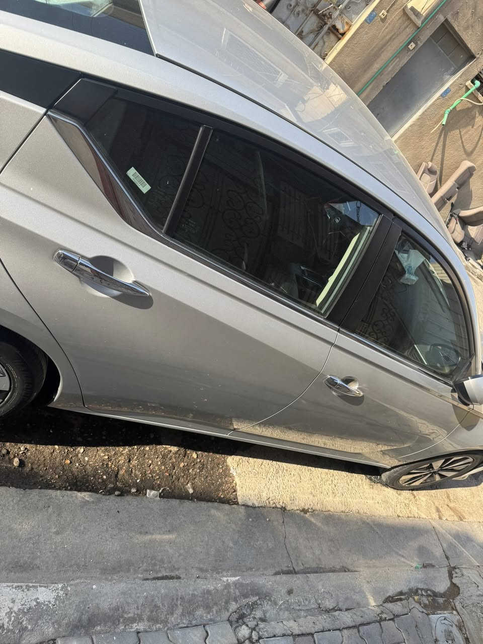 السلام عليكم نسيان التما ٢٠٢١ السياره كفاله عامه تقرير مياه امطار ماشيه ٤٦٠٠٠كم مواصفات sv مكينه ٢٥٠٠ السياره جاهزه من كلشي ما بيه اي نقص و تخم تاير جديد فول رادارات امامي خلفي وتحديد مسار السياره بصره معوقين باقي سنه تقريباً السعر ١٥٠ وبي مجال للتواصل ***********
العنوان البصره الجزائر
