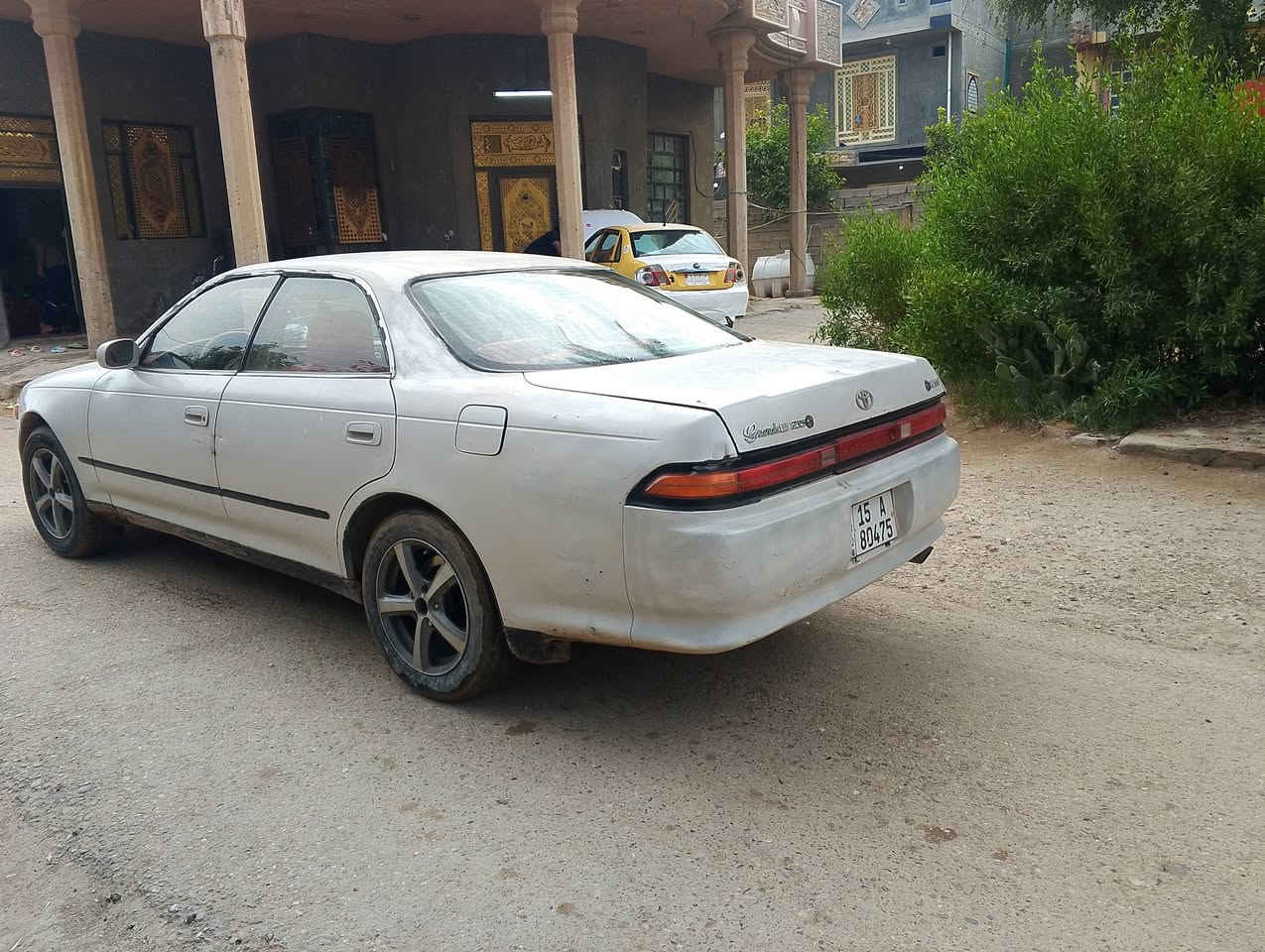 السلام عليكم عندي سياره للبيع او مراوس الموديل 93 اللي يحب يتواصل وياي يا خاص يا عرض رقم التلفون رجاء والمو شراي واللي ما يريد يراوس لا يعلق مكاني فلوجه ازرقيه رقم التليفون ***********. ***********
