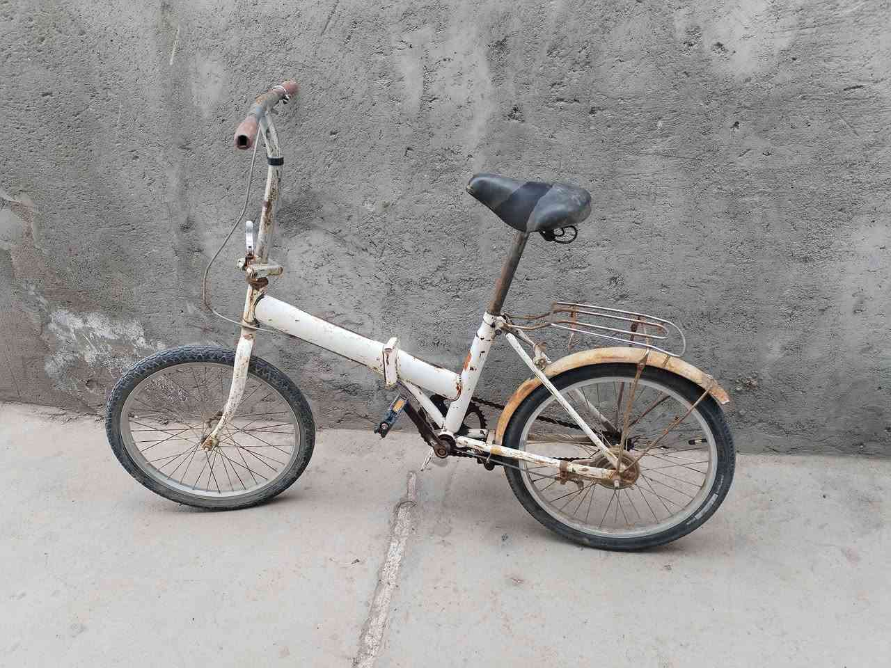 بايسكل للبيع مرتب قوي وحلو ***********
