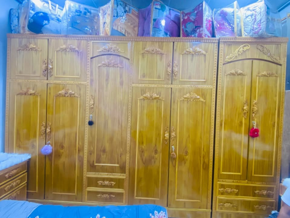 سلام عليكم غرفة نوم متكامله للبيع خشب صاج اصلي قنصور ملحق وما صارلها شهرين من مشدوده سعرها مليون وبيها مجال شي قليل وخادم الكم


**إذا كنت صاحب هذا الإعلان وتريد حذفه لأي سبب، رجاءا أرسل رسالة إلى الدعم الفني**