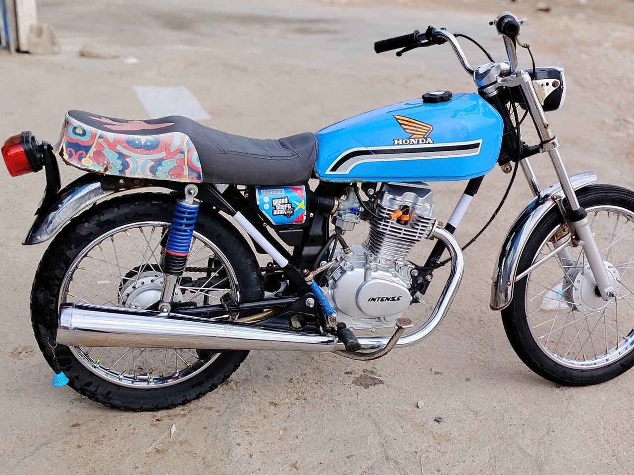 السلام عليكم أربعه كير مديل2025أوراق سكنروكيله بكربله مامتعوبه الدراجه ونضافه شوفة عينك مكينه فول جديده نوع لمكينه أنتنس دراجه مفوله سعر 600وبيه مجال رقم ***********
