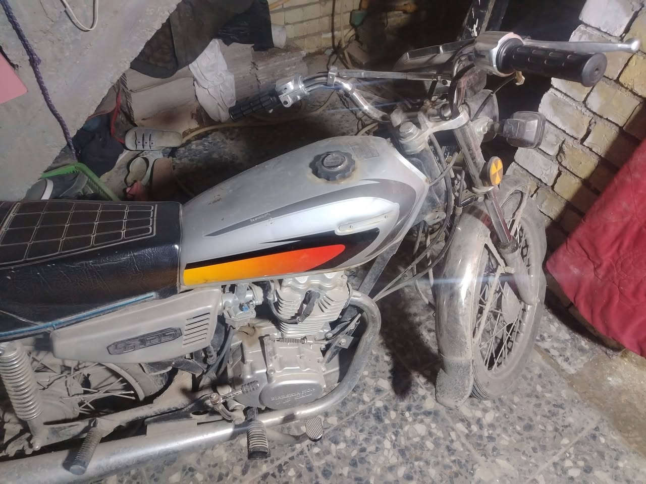 السلام عليكم
كلك مكفرله ونضيفه مامفتوحه دراجه مداريه وكلشي شغال بيه ب٤٥٠ قفل


**إذا كنت صاحب هذا الإعلان وتريد حذفه لأي سبب، رجاءا أرسل رسالة إلى الدعم الفني**