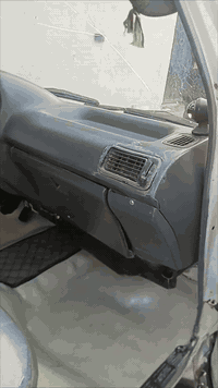 السلام عليكم فتون 10 للبيع كير محرك اكسل خير من الله دوشمه عامه تخم تاير تخم ويل تأخذ رقم نكليزي رقم بغداد سياره خير من الله صبغ جماليه مكان بغداد حي الجهاد ***********السعر 55 وبيه مجال
