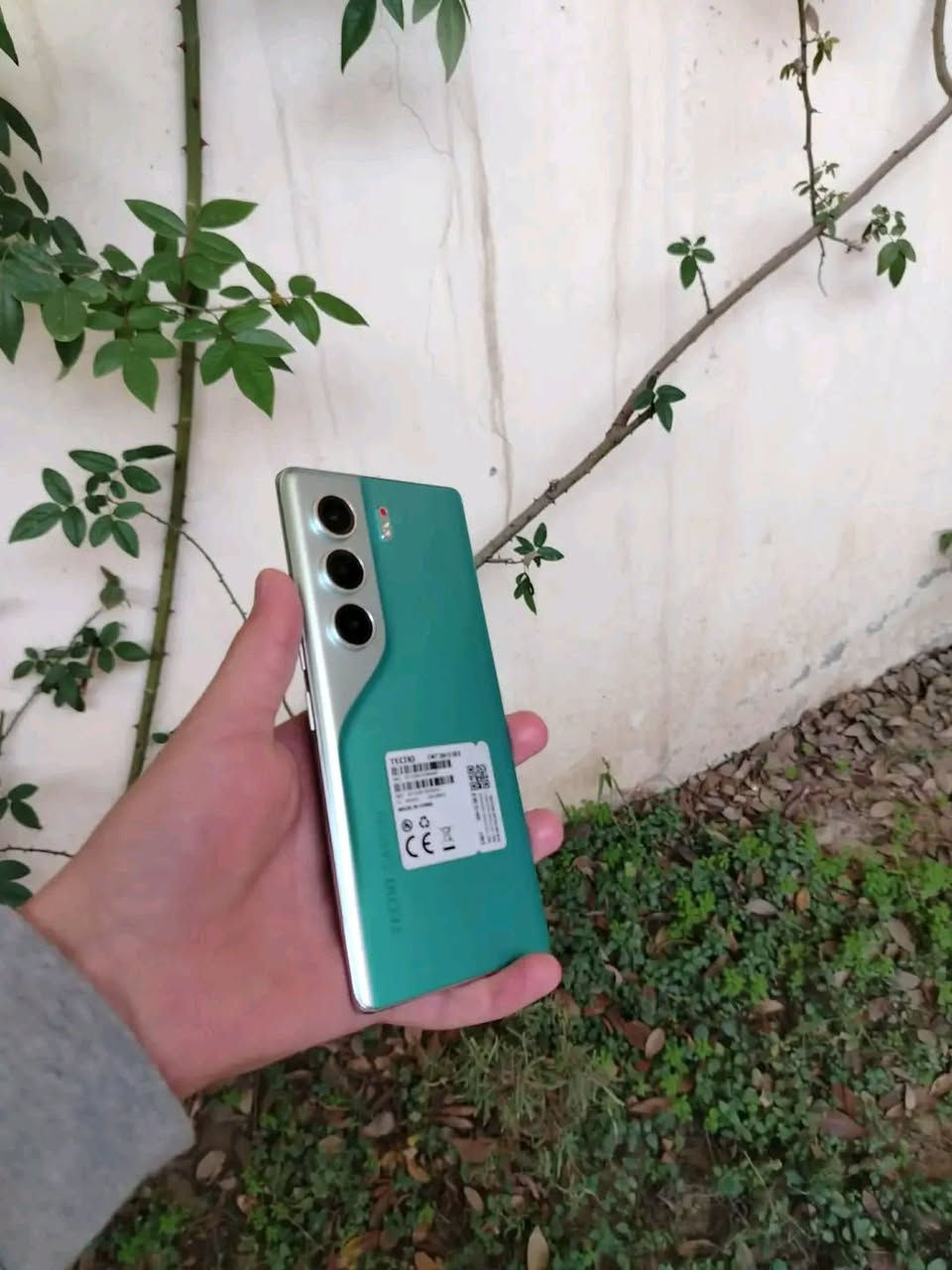 TECNO CAMON 40 Pro 5G
ذاكرة 256 رام 12 بوبجي 90 فريم موبايل 📱 نضيف وشرط مامفتوح للمراوس اشعندك نزل مكاني موصل ايمن


**إذا كنت صاحب هذا الإعلان وتريد حذفه لأي سبب، رجاءا أرسل رسالة إلى الدعم الفني**