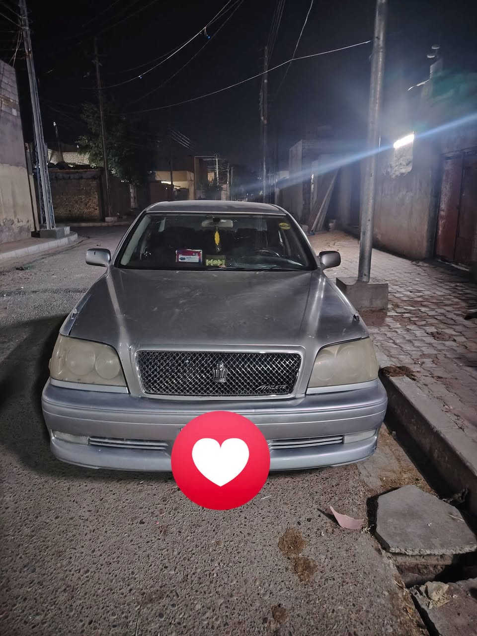 سلام عليكم سيارة جنون لبيع بيهة كصة جنطة متومة رقم وسنوية رقمهة سليمانية لمكان مسيان سعر٣٠ وبيهة مجال  ***********
