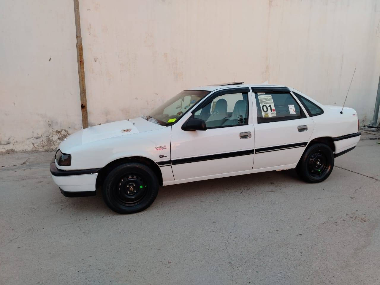 للبيع فكترا موديل91 اسليت سيارا قطر صبخ مابيها خيسا مابي ضرب مابيها سيارا محرك 16قايش عريض باور مكرك كاتم جديد صدر امامي خلفي جديد طخم تيرات جديد سيار جديد رقم بغداد سنويه مشروع وطني صاحب اب كركوك  شرط تحويل مكن كركوك سعر 28وبي مجال قليل حك جيا ***********
