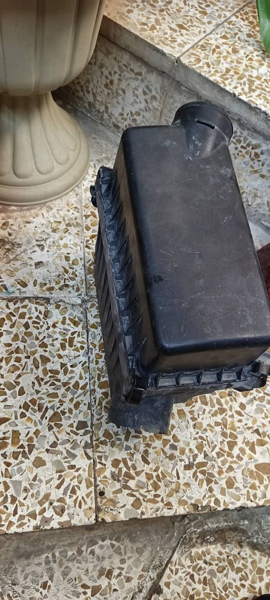 غراض اكسنت وافيو كبات افيو امريكي وفرشه صندوك وفيتيس
بك لايت اكسنت امريكي اصلي جهه اليمين وشوته كامله اكسنت التفاصيل *********** 
***********
