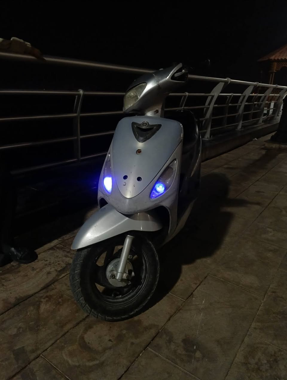 دراجه نضيفه شوفت عينك كهربائيات كامله مكمله 
ناقصه بس سلف.. بس تجي وتركب 
مكينه شوفت عينك بلادي ماملعوب بيه 
 مكفوله كفاله عامه من كلشي 
سعر 750 وبيه مجال 
***********
