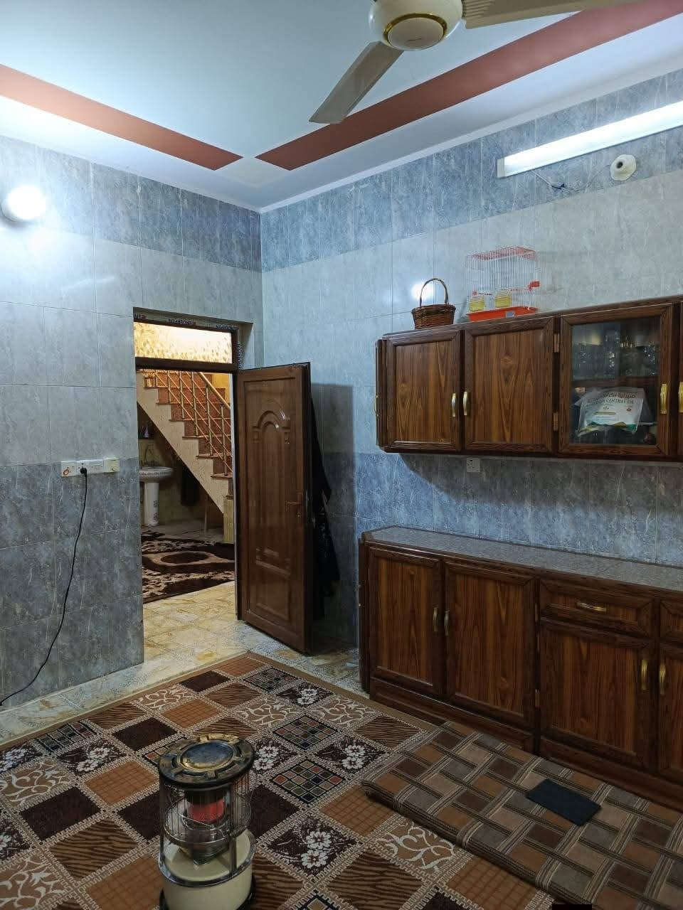 💎🔹مكـ✯͜͡الدوحه𝄠ـتب▪️💎
 
🕋 بسم الله الرحمن الرحيم 🕋

السلام وعليكم 
يوجد بيت ###  للبيع 

🌐موقع البيت التأميم الثانية مجاور مدرسة سارية

🪩 مساحة=  250  بطحي 

💎بنائة طابوك 

💎شارع = 10 نافذ على شارع 40

ويتكون من
1-غرف عدد 3
 2-صالة عدد 2
3-مطبخ عدد 2
4-استقبال + مناور 
يحتوي على سبالت عدد 2
ويحتوي على كاونتر
وبردات والبنكات 

🪩السعر = 155 وقابل التفاوض 

⭕ الاستفسار اكثر رجا مراجعة 

🥇#مكتب_الدوحه_للعقار 
  
ملاحظة/ السعر محدد من قبل صاحب العقار

💯علماً البيت جاهز للسكن🗣️
     
        ((شعارنا المصداقية)) 

⭕ اذا عندك عقار تريد تعرضه للبيع او تريد تشتري عقار  الاستفسار أكثر 

مراجعة (((مكتب الدوحه اللعقار))) 

________________________________

📬فقط ارسال المعلومات  على الواتساب او الاتصال على هواتف المكتب 

🤳متابعة الصفحه يصلك كل ما هو جديد

⏪ملاحضه: السعرالعقار  يحدد من قبل البائع

  🏘️بيع وشراء الأراضي السكنية والزراعية وكافة

 العقارات🏘️🌐Anbar Fallujah_ الانبار الفلوجة🌐.

       ((««نستقبل هواتفكم على لارقام التالية»»            

***********   واتساب + اتصال 
***********   اتصال هاتفي كورك
