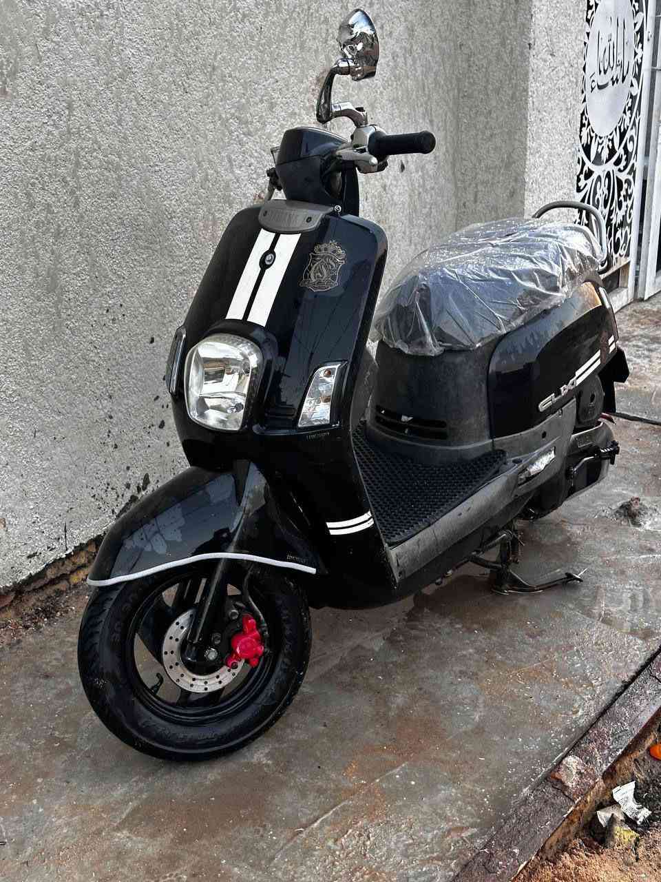 سلام عليكم دراجه ماكس بوليس كفاله عامه شرط ختم واحد وي مكينه  صارله اقل شهرين طالع من وكيل من سيد وسام دراجه ربع ما تخسر عليه 
مديل 2008ديوانيه قضاء غماس  هاذ رقم موبايل ***********
