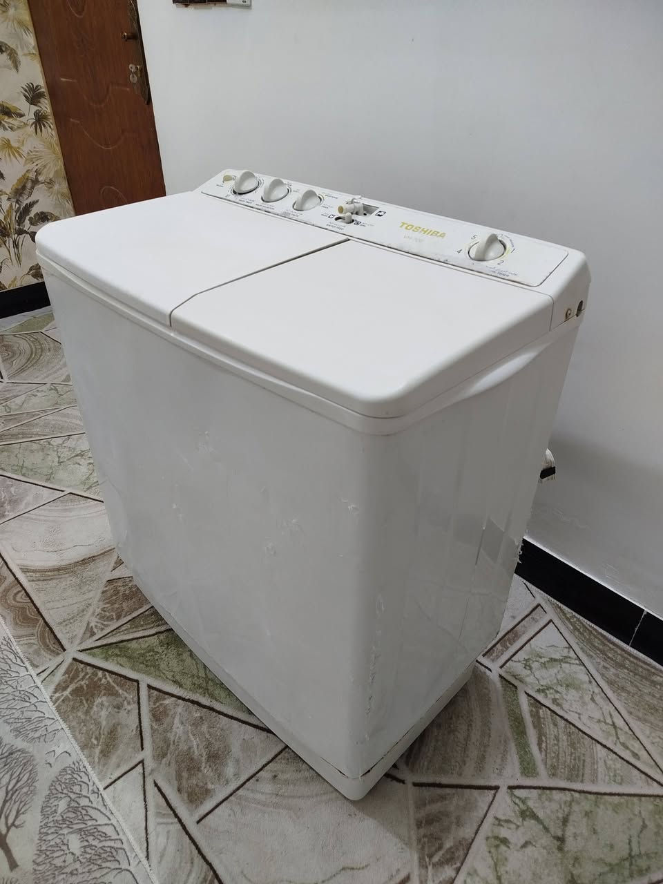 للبيع غساله نوع توشيبه ياباني حجم وصط جاهزه غسل وتنشيف سعر 80 مكاني كربلاء حي العامل *********** وتساب ماسنجر موجود  ***********
