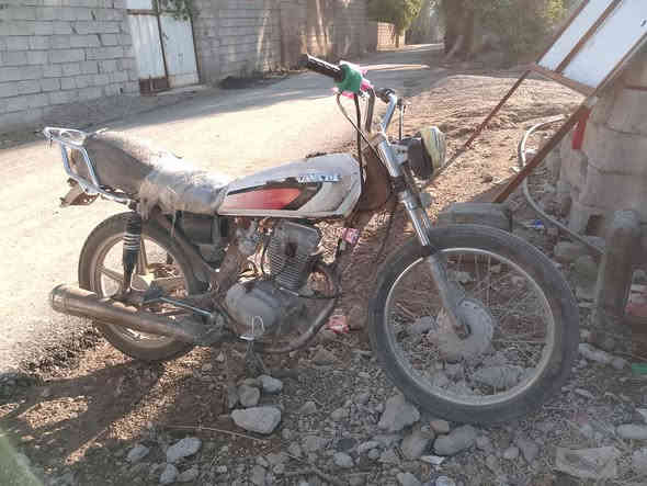 دراجة نامة للبيع محرك نضيف السعر 150وبيهة مجال المكان كنعان البدعة الرقم ***********
