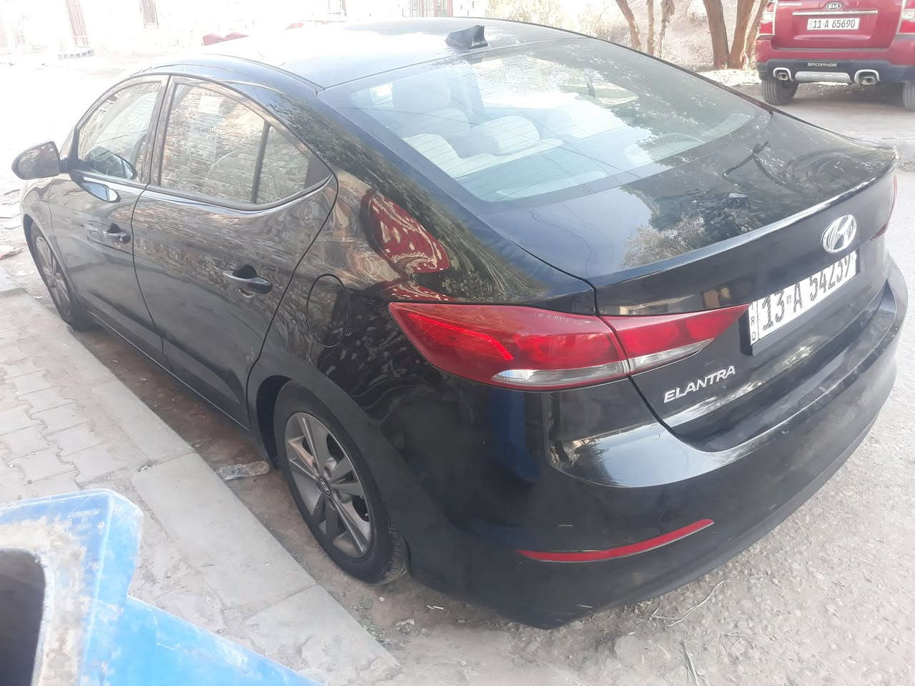 السلام عليكم
سيارة النترا ٢٠١٨ وارد امريكي 
ضرر البنيد تبديل فقط بدون اي دواخل
 مواصفات بيهة تخم تاير حدادة جديدة 
 مكينة ٢٠٠٠ دوش رقم ميسان انكليزي جديد
 سعر ١١٩  بيهة مجال
تليفون ***********
