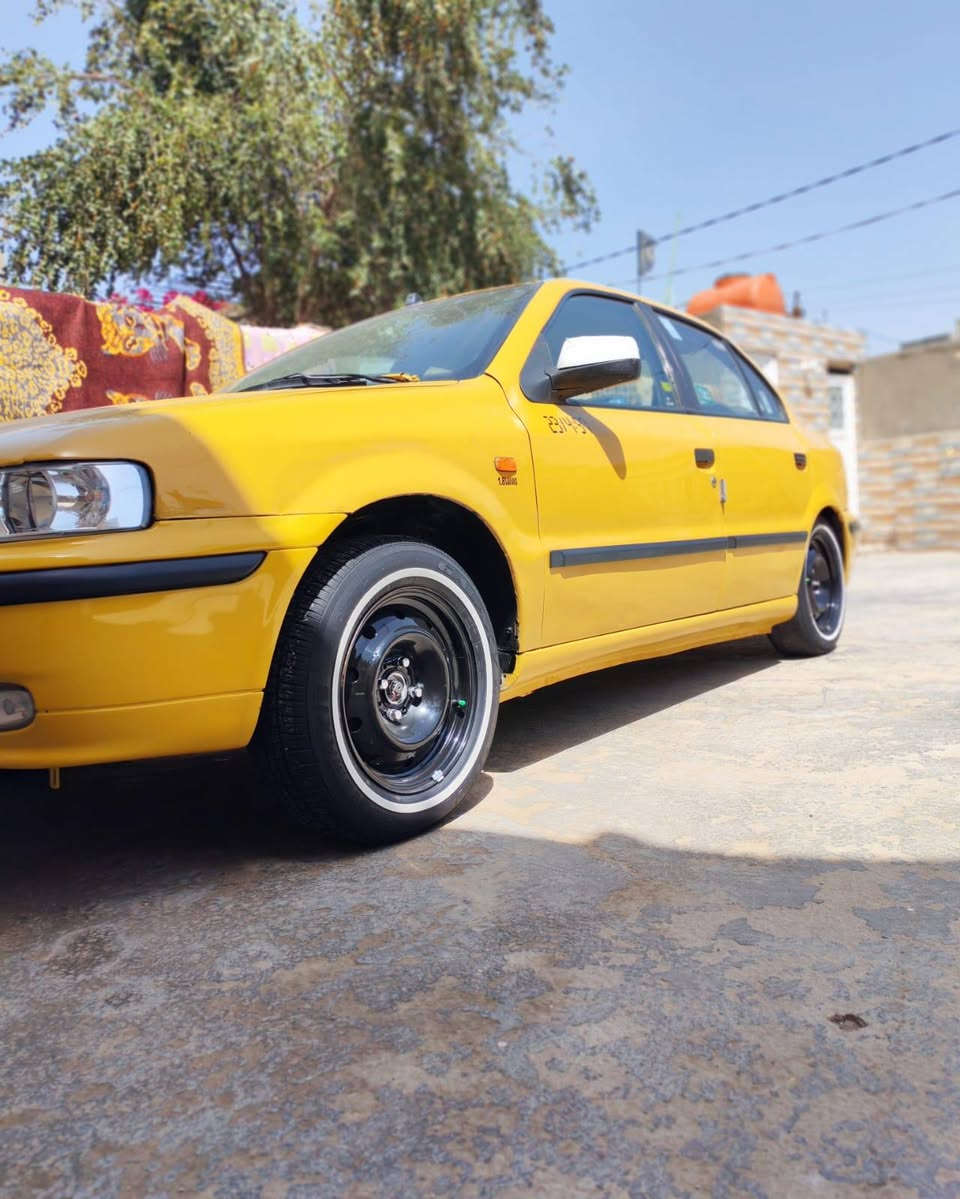 السلام عليكم 
سمند ٢٠١١
مكفولة من ضربه 
ستوه معمره 
حداده وتخم تاير وكهربائيات
وكير ومكينه وغرفه كلهن بشرط 
سياره متعوب عليها 
رقم واسط سنويه لل٢٩
غير متواجد ع الفيس
التبريد شغال عوزه بس غاز 
مكاني الديوانية 
***********ط
