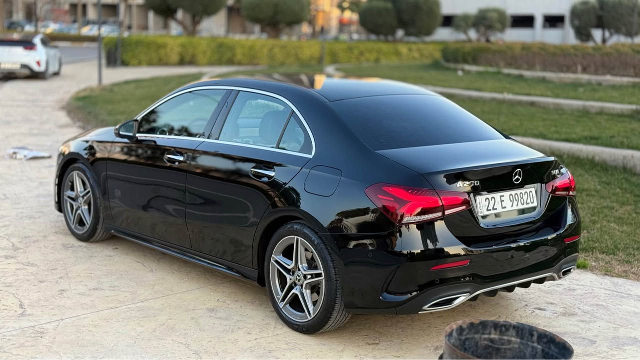 Mercedes Benz A200 
موديل:2023
سيارة وارد خليجي شركة BCM
فوول مواصفات عدي فتحة
بودي AMG بلادي
شاشة إلكترونية 
ليد كامل
لايت متحرك ليد
مراية كهربائية 
كاميرا 
حساس ٣٦٠ درجة
ماشي ٨١.٠٠٠ كم
تفاصيل:
عنوان سيارة اربيل
***********
***********
*********** أربيل, العراق
